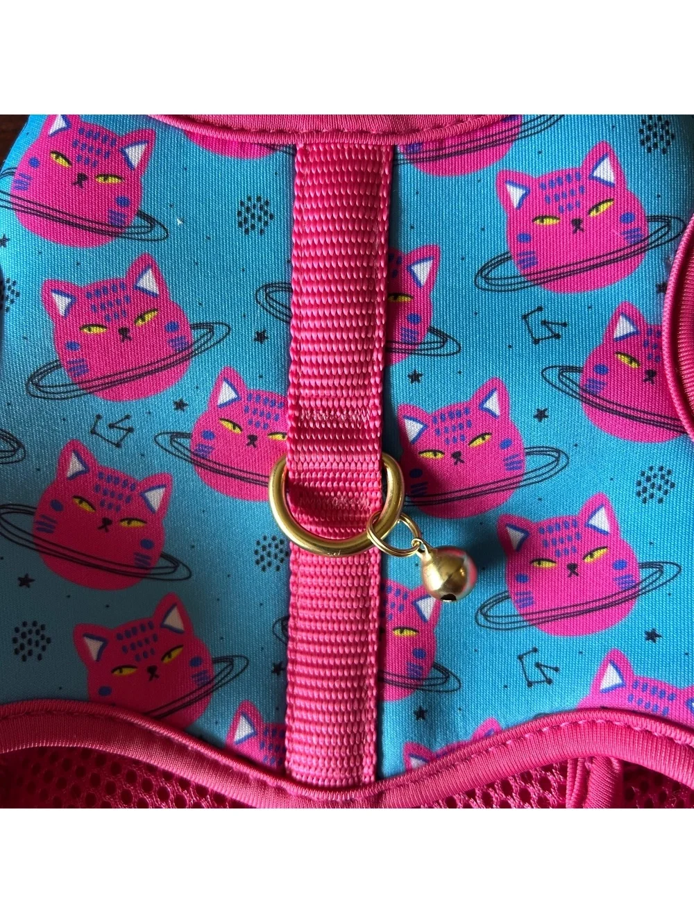 NWT cat vest harness and leash blue and pink